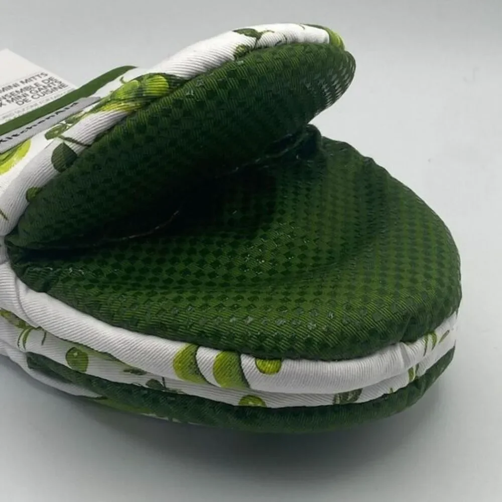 Kitchen Aid Mini Oven Mitts Green Spring Garden Peas Set of Two‎ NWT